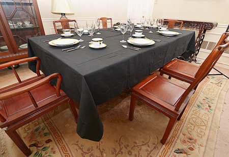 Festive Tablecloth. Black. Size:70x120"